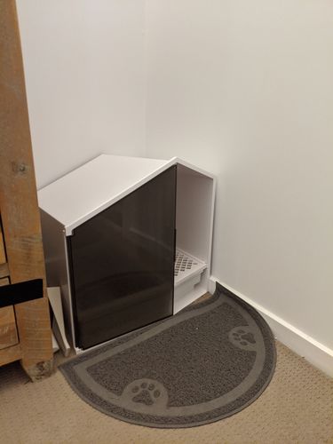 Customer photo review of Furrytail XL Semi-Closed Glow House Cat Litter Box with Scoop