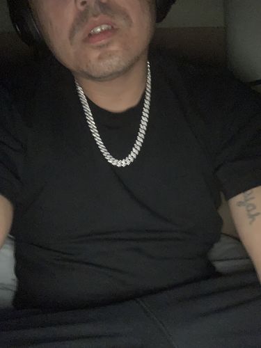 Customer photo review of 10mm VVS Moissanite Cuban Chains or Bracelets