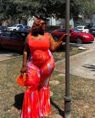 Customer photo review of Fashion Printed Plus Size Wide Leg Pants