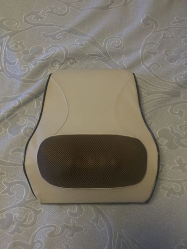 Customer photo review of 3-in-1 Neck Shoulder Back Shiatsu Massage Pillow/Chair With Heat