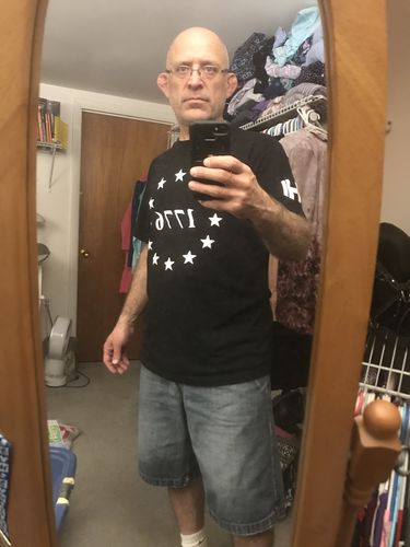 Customer photo review of 1776 Stars Mens Apparel