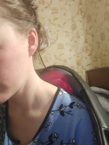 Customer photo review of Vibration Neck & Shoulder U-Shape Massager with Heat - Home and Car Use