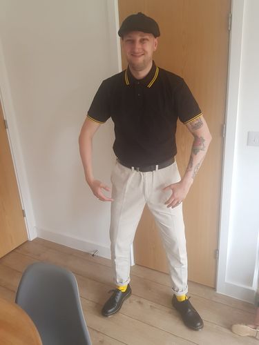 Customer photo review of Mens Tipped Short Sleeve Polo Shirt - Black/Yellow