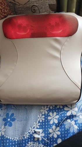 Customer photo review of 3-in-1 Neck Shoulder Back Shiatsu Massage Pillow/Chair With Heat