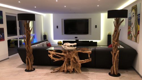 Customer photo review of Stehlampe Teak Wurzelholz BLUMA  | Höhe 180 cm | inkl. Lampenschirm