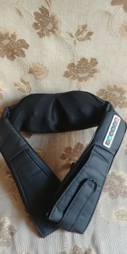 Customer photo review of Vibration Neck & Shoulder Massager With Heat and Velcro Design - Home Office Car Use