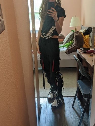 T Z. review of Hip Hop Cargo Pants image 1 out of 1