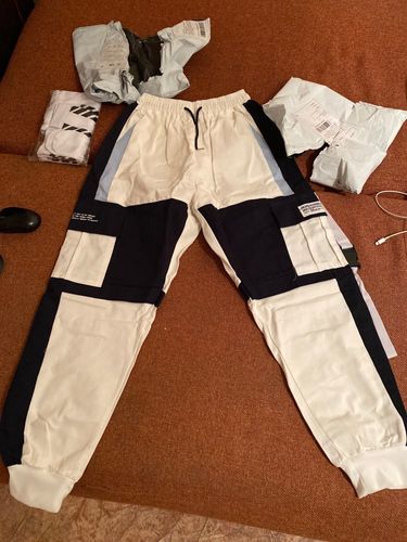 V V. review of Multi Pockets Cargo Harem Pants image 1 out of 1