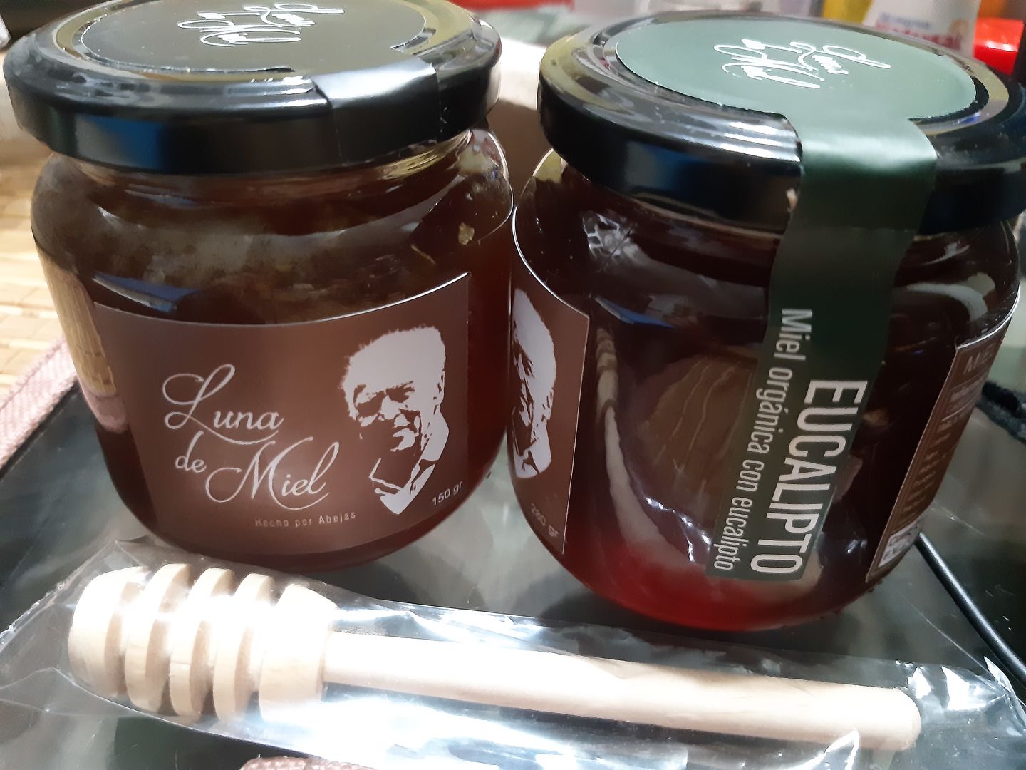 Customer photo review of Luna de miel con panal de abejas 280g