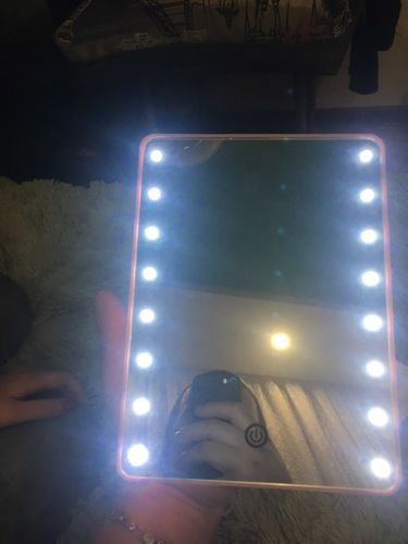 Customer photo review of 16 LEDs Makeup Mirror with Touch Screen and Adjustable Brightness - Battery Operated