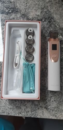 Customer photo review of Electric Blackhead Removing & Facial Pore Cleaning Vacuum Suction Tool -LED Display