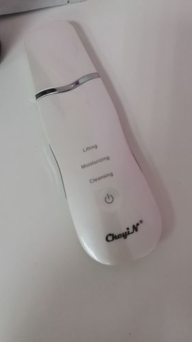 Customer photo review of Electric Ultrasonic Facial Skin Scrubber - Ionic Deep Face Cleaning