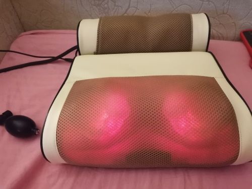 Customer photo review of 2-in-1 Multifunctional Shiatsu Cervical Neck Shoulder Back Massage Pillow With Removable Pillow