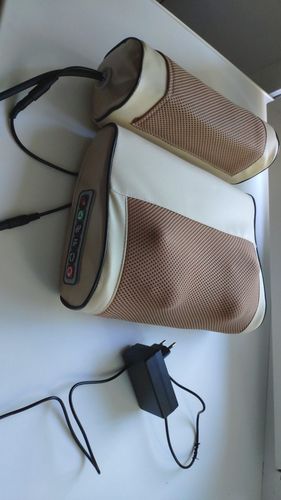 Customer photo review of 2-in-1 Multifunctional Shiatsu Cervical Neck Shoulder Back Massage Pillow With Removable Pillow