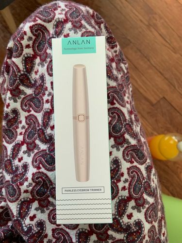 Customer photo review of Electric Portable Painless Eyebrow Trimmer - Facial Hair Remover Depilator