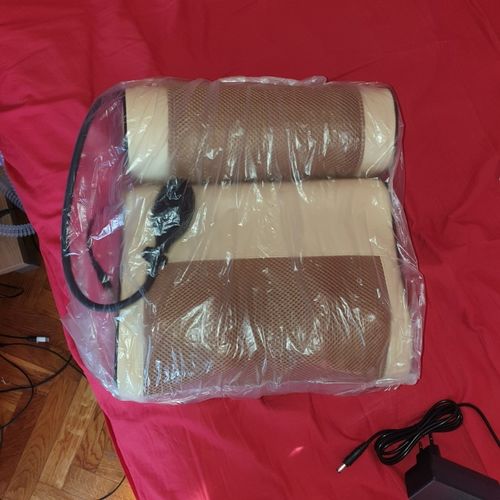 Customer photo review of 2-in-1 Multifunctional Shiatsu Cervical Neck Shoulder Back Massage Pillow With Removable Pillow