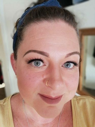Customer photo review of Sapphire Magnetic False Eyelashes