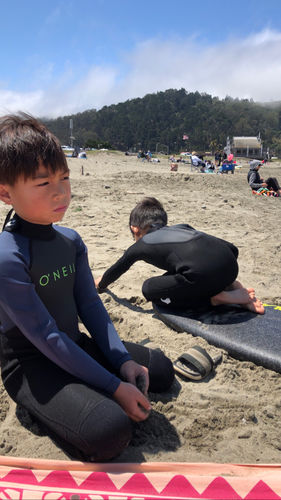 Customer photo review of Quiksilver Prologue 3/2 mm Back Zip Wetsuit - Boy's
