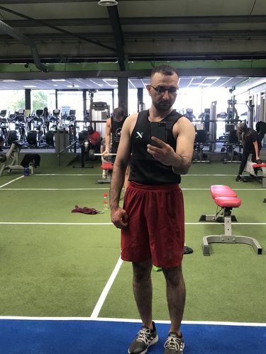 Customer photo review of Men's Zipper Heat Trapping Sweat Vest