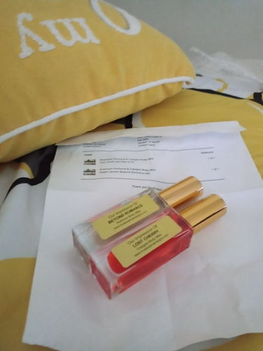 Customer photo review of Women's Body Oil Perfume Mist