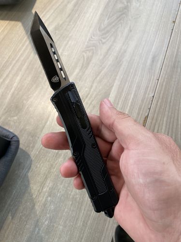 Customer photo review of INTRUDER (BLACK) (Pre-Sale)