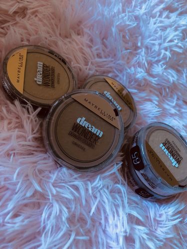 Customer photo review of Caja Surtida Loreal - Maybelline - L.A Colors - Venta al mayor 125PZS (LOMA)