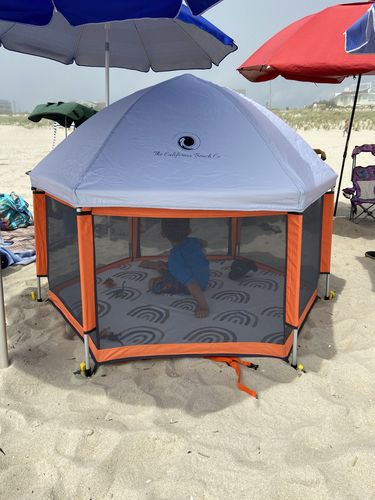 Customer photo review of Pop N' Go® Playpen
