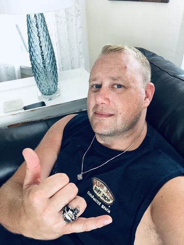 Customer photo review of THINKING SKULL RING