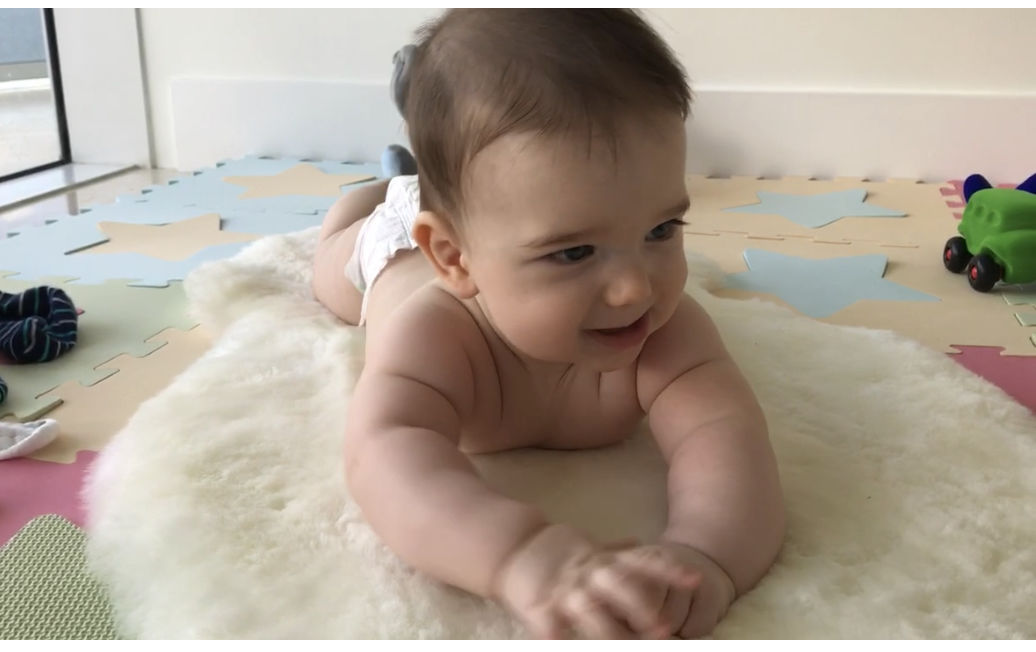 Customer photo review of Sheepskin Rug for Babies, 100% Natural, Shorn Lambskin Wool, 2 x 3 Feet, Ivory