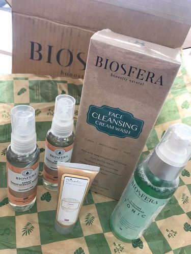 Customer photo review of Face Cleansing Cream Wash