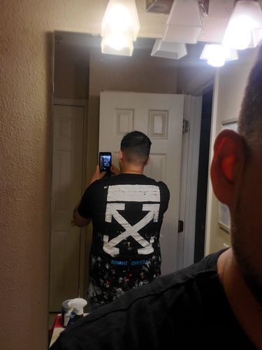 Customer photo review of OFF WHITE T-SHIRT