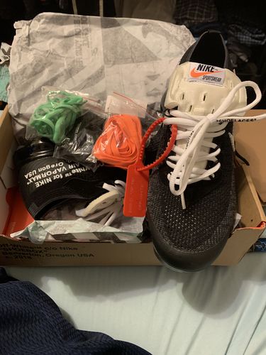 Customer photo review of Off White x Nike Air Vapormax Fk