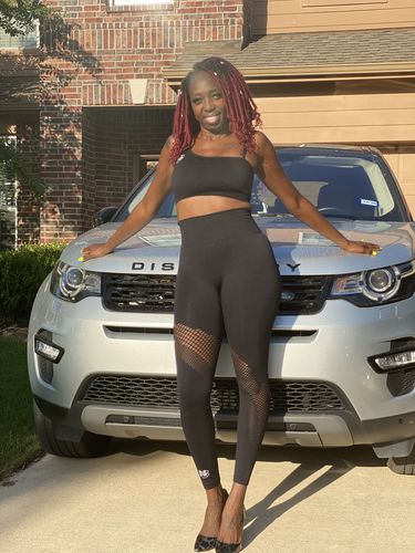 Customer photo review of Porsha One Strap Yoga Set