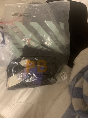 Customer photo review of OFF WHITE T-SHIRTS