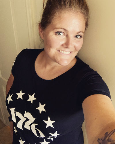 Customer photo review of Betsy Ross 1776 Womens Apparel