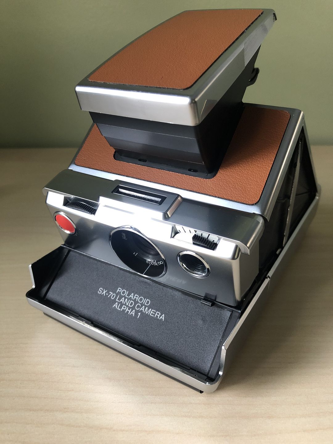 Customer photo review of Polaroid SX-70 Alpha 1 Chrome Folding Instant Film Camera