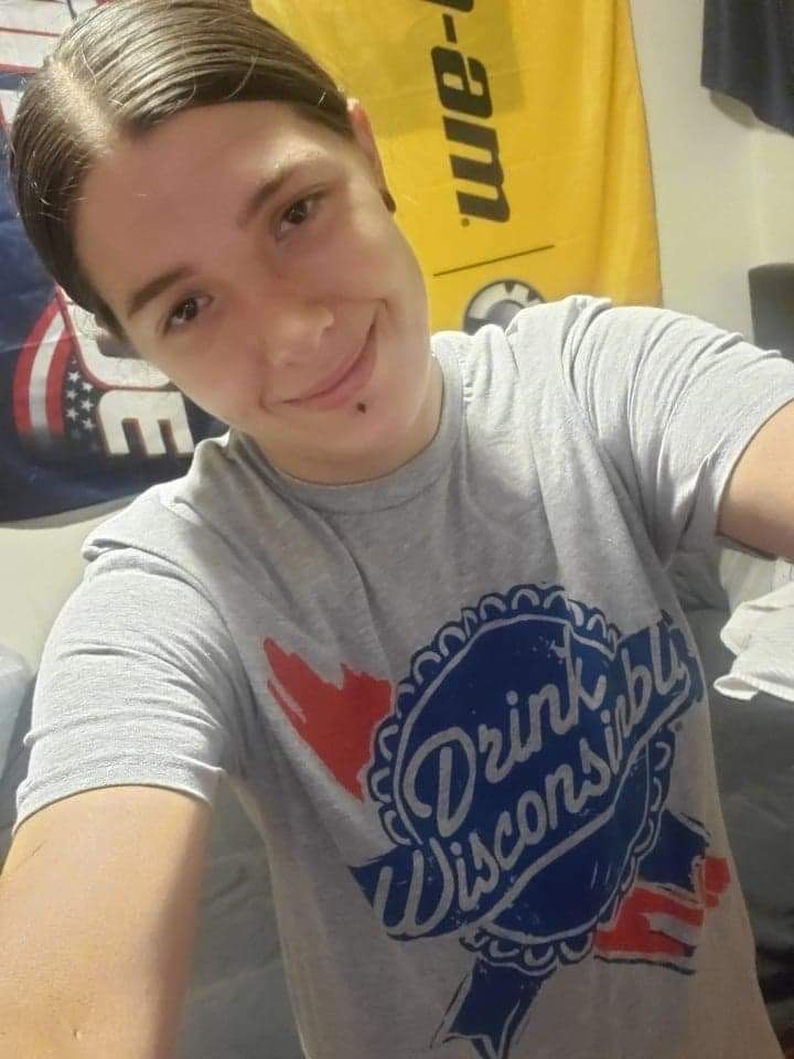Customer photo review of "Retro Ribbon" T-Shirt