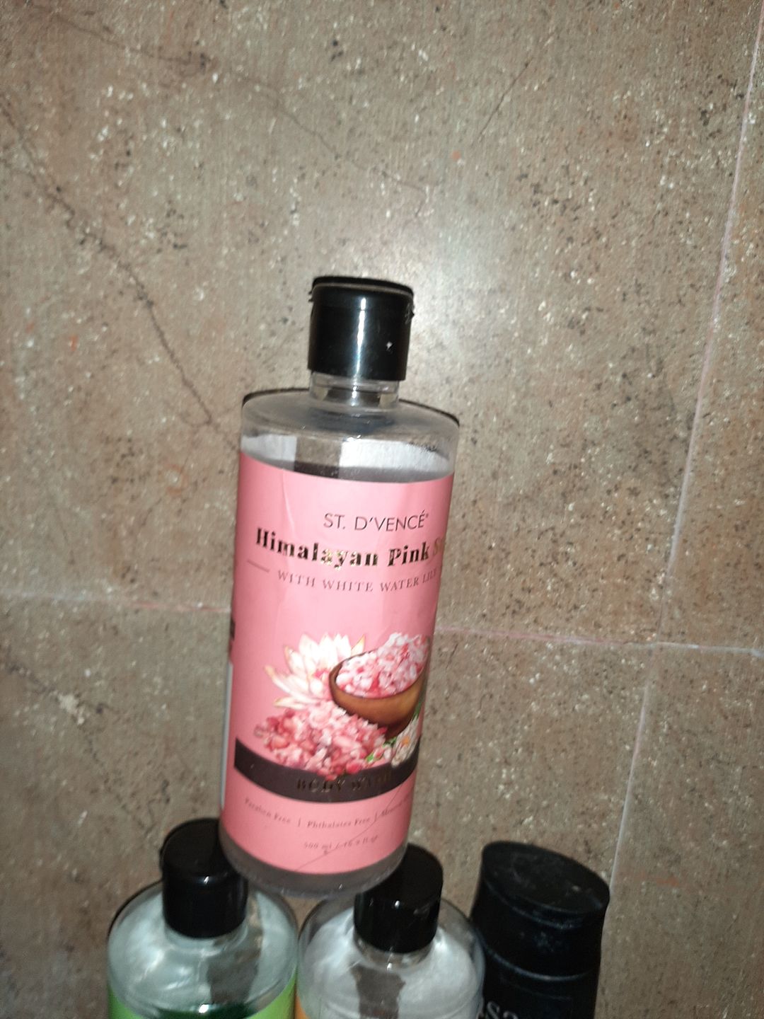 Customer photo review of Himalayan Pink Salt with White Water Lily Body Wash, 500 ml