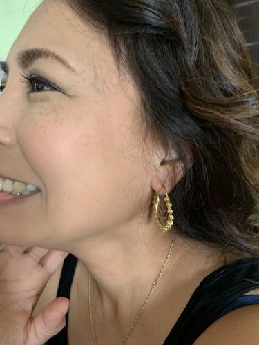 Customer photo review of Alyssa Creolla Hoops