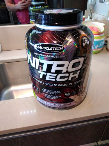 Customer photo review of Muscletech Nitro-Tech Proteina 4 Lb