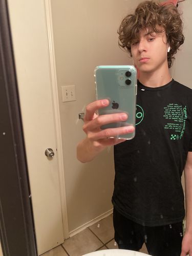 Customer photo review of OFF WHITE T-Shirt