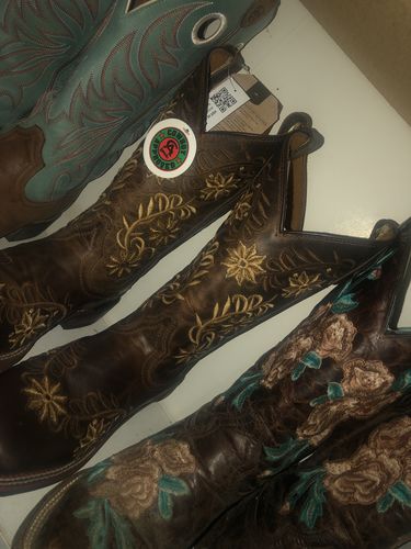 Customer photo review of Laredo Ladies Brown Secert Garden Square Toe Boot 5822