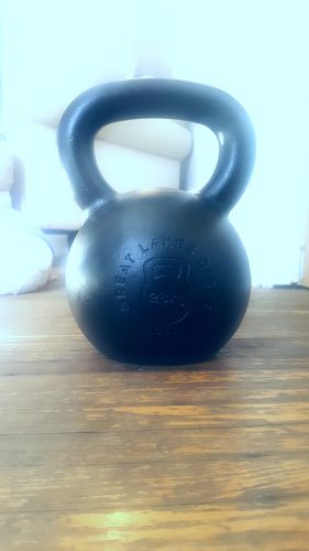 Customer photo review of 26kg / 57lbs E-coated Cast Iron Kettlebell