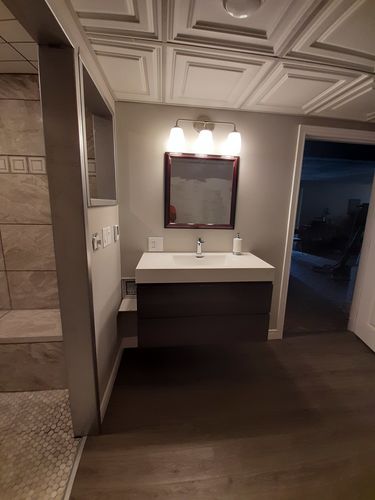 Customer photo review of Aqua Balli Single Lever Chrome Vanity Faucet, Single Hole