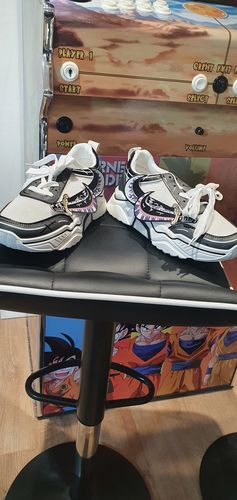 Customer photo review of Sneaker One Piece - Roronoa Zoro Basse (Gris)