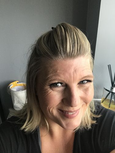 Customer photo review of Diamond Magnetic Eyelashes and Eyeliner Kit