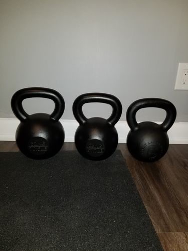 Customer photo review of 32kg / 70lbs E-coated Cast Iron Kettlebell