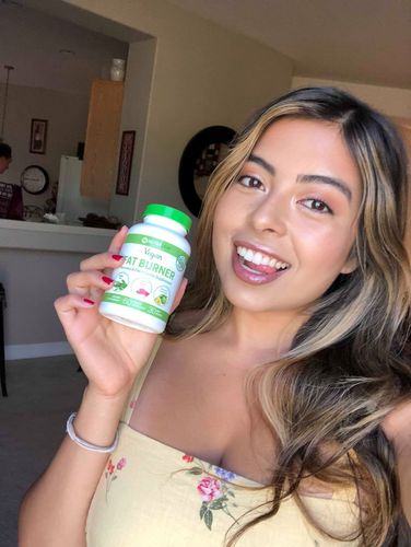 Customer photo review of NutraLeaf® Vegan Fat Burner