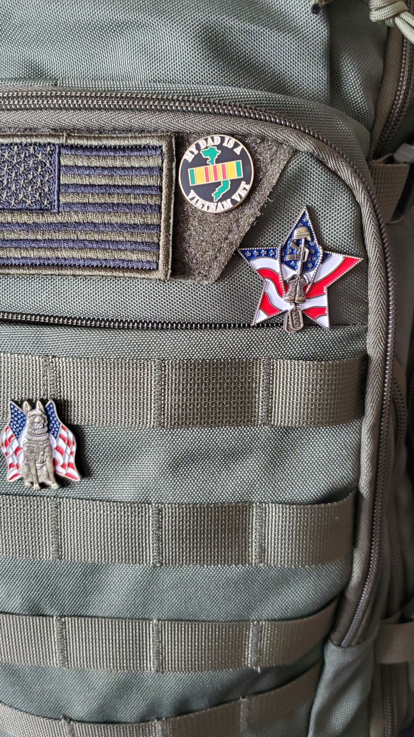 Customer photo review of US Army Veteran Pin