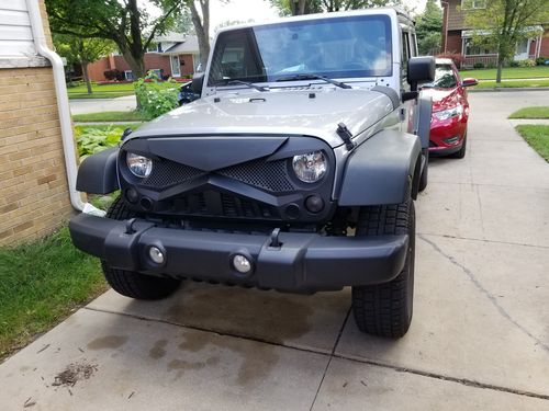 Customer photo review of Hawke Grille - Matte Black (07-18 Jeep Wrangler JK)